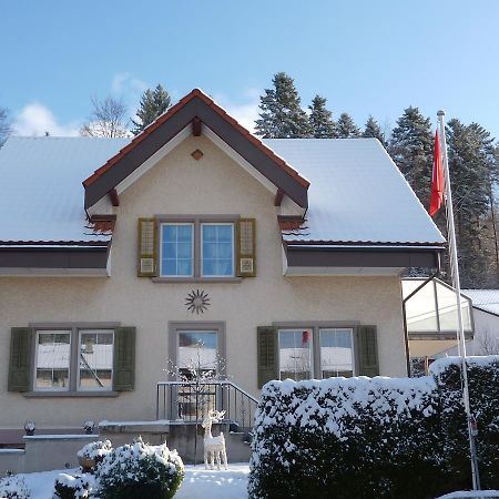 Viktoria'S BnbUnterkulm エクステリア 写真